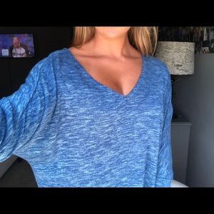 Old navy blue top
